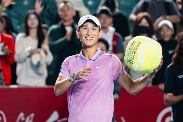 开云体育官网在线注册-张奔斗：没有冬训的商竣程新赛季直接赢